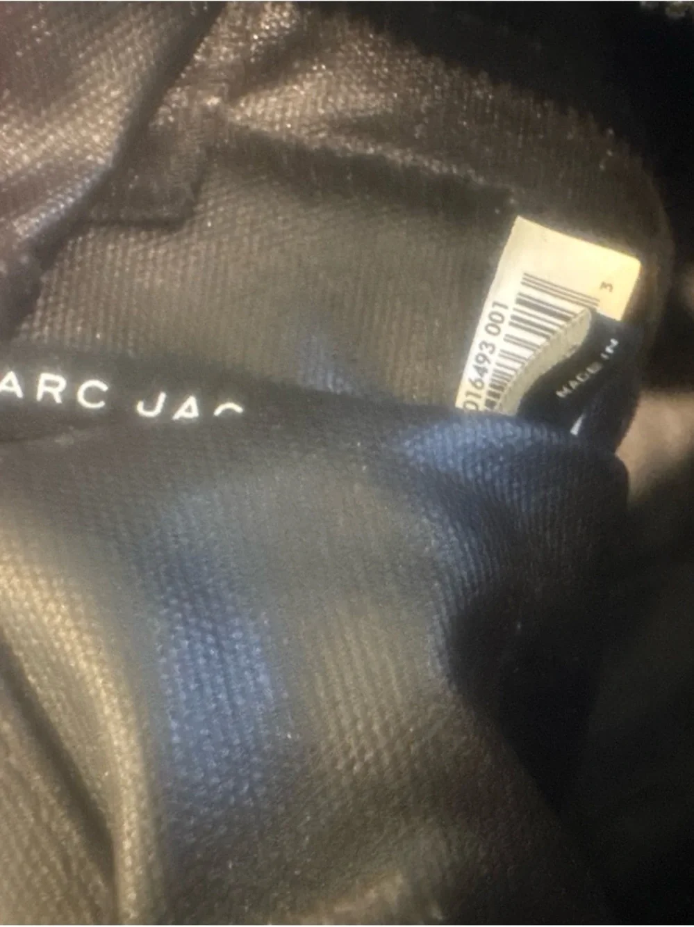 Marc Jacobs compact marc